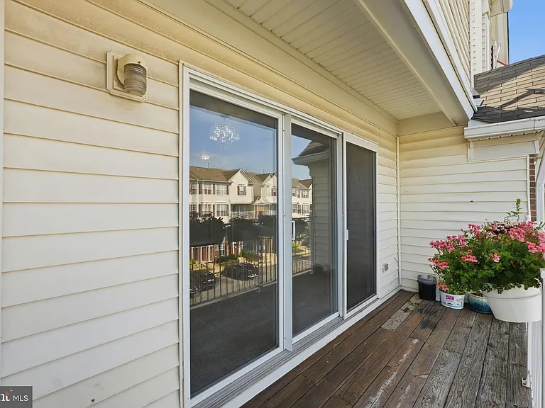 2489 Quick St #304 — Photo 12