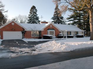 55 S Buell Ave, Aurora, IL 60506