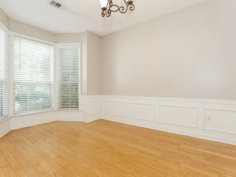4259 Pentworth Ln NW — Photo 6