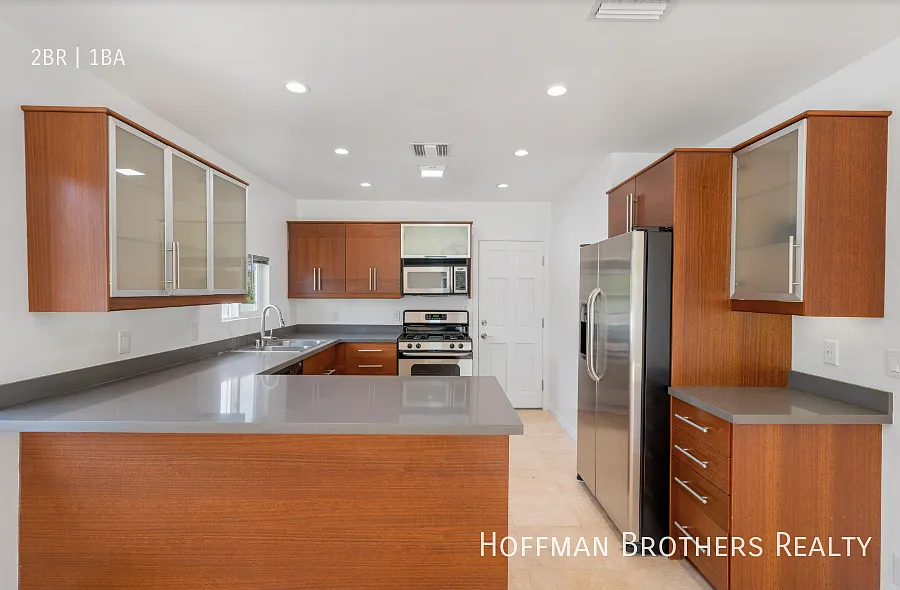 1117 S Cochran Ave #1