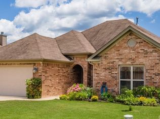 113 Chambery Dr, Maumelle, AR 72113