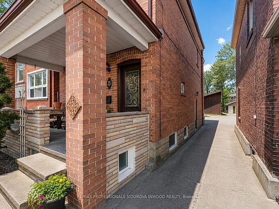 3rd image of 11 Winfield Ave