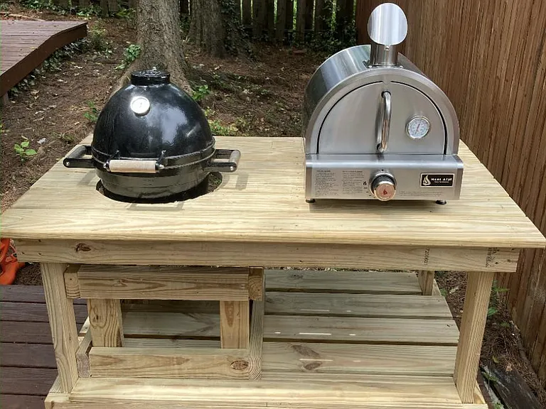 BBQ area on back lower deck