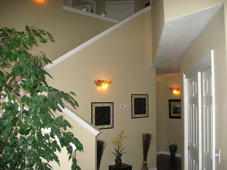 657 Spring Valley Dr — Photo 19