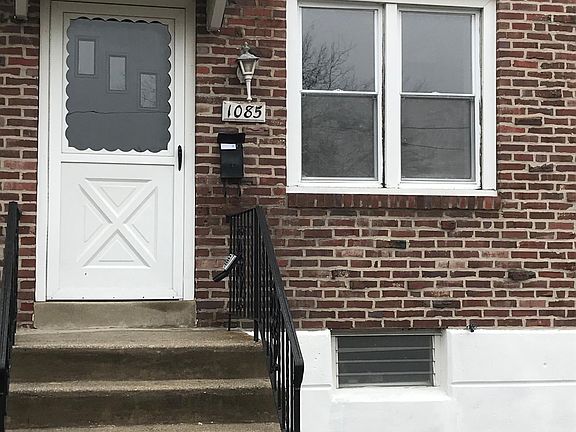 3rd image of 1085 N Academy Ave