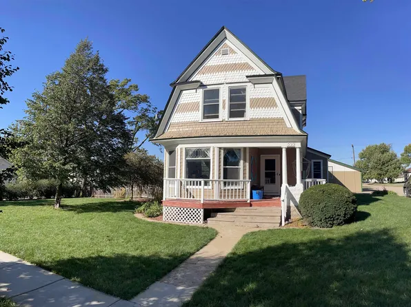522 Main St, Farnam, NE 69029