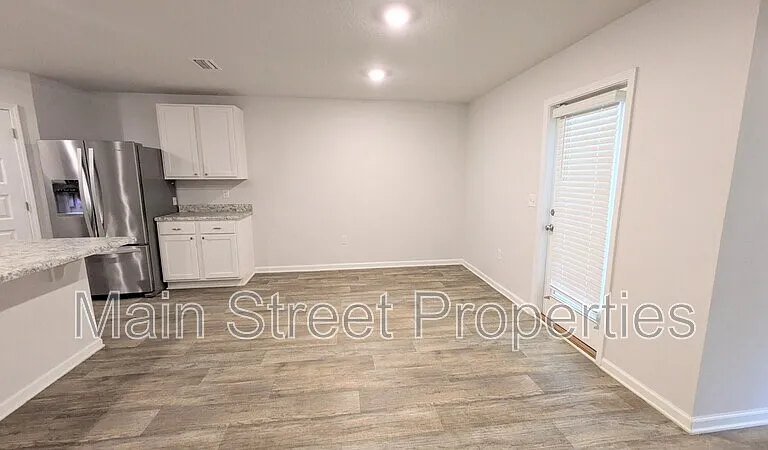 10557 Queens Gate Cir — Photo 17