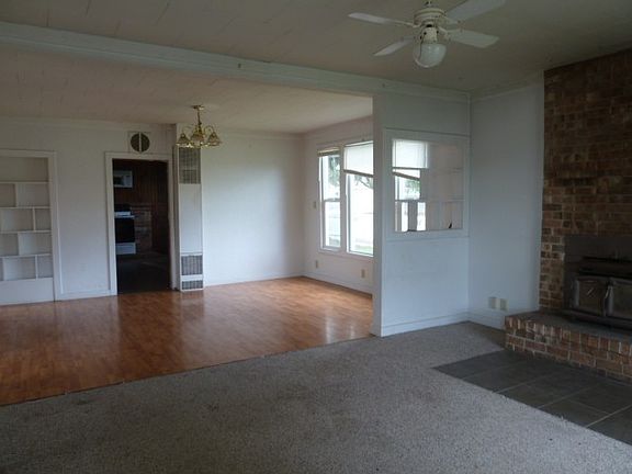 3rd image of 501 S Pearl St