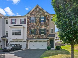 191 Graystone Dr, Trevose, PA 19053