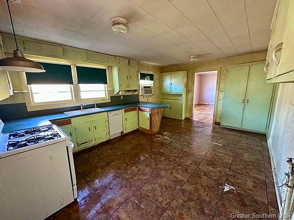 3rd image of 1541 Evonne St