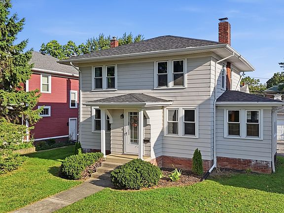 2nd image of 1915 Lynn Ave
