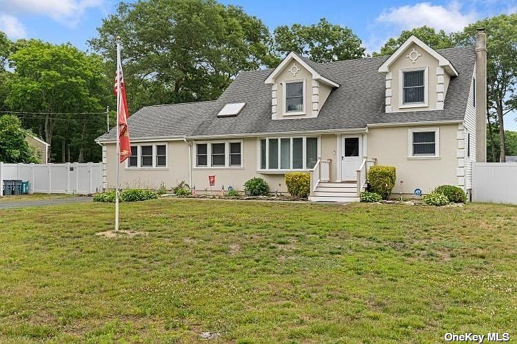 32 Auborn Avenue, Shirley, NY 11967 Zillow