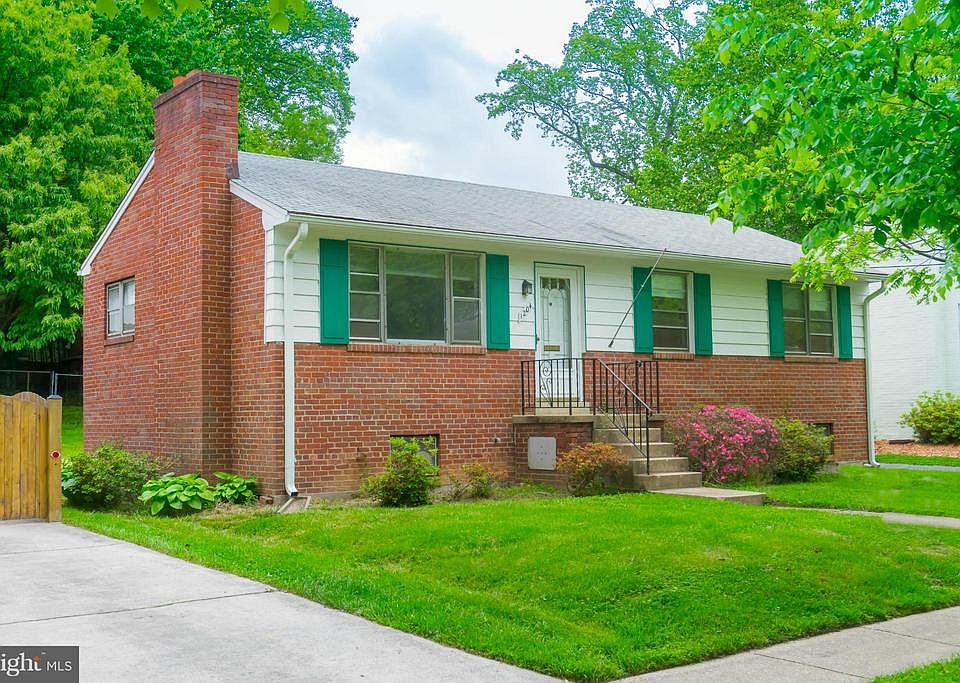 1st image of 1204 Offutt Dr