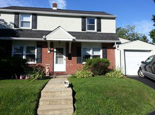 306 Greenhill Rd, Willow Grove, PA 19090