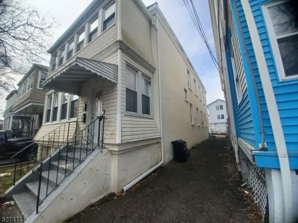 299-301 Ridgewood, Newark City, NJ 07112