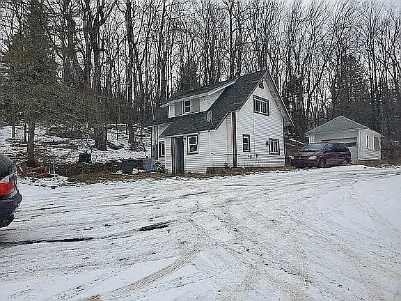 Photo 1 of 7 - 135 Revonah Hill Rd #B - Liberty, NY Primary Photo - 135 Revonah Hill Rd #B