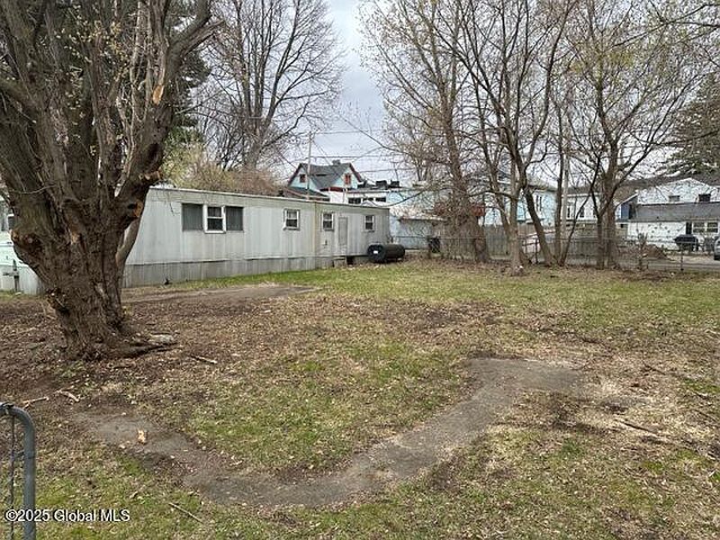 3rd image of 768 1st Avenue