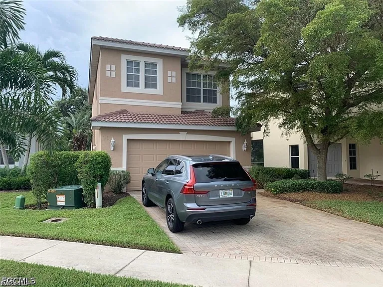 9120 Red Canyon Dr — Photo 1