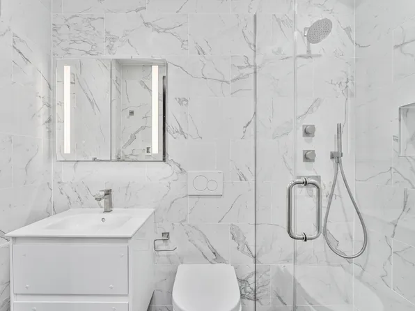 32 Spring Street 3A image 6 of 6