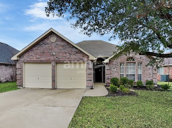 205 Larkspur Dr