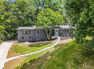 246 Leichester Cir, Ballwin, MO