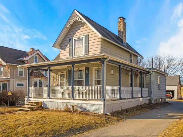 812 Lincoln AVENUE, Waukesha, WI 53186