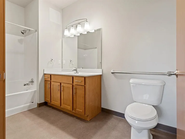S75W17476 Janesville Rd — Photo 16