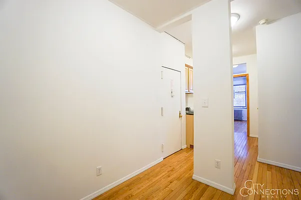 Rented by City Connections Realty | media 22