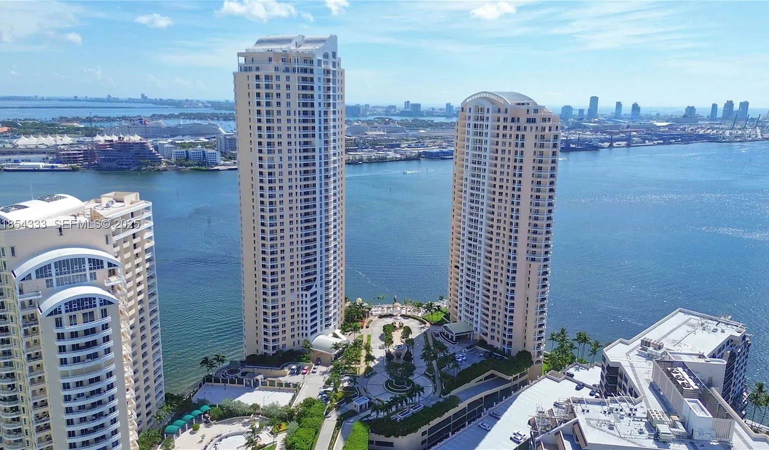 2 bed, 2.0 bath, 1763 sqft, $8,500 — Photo 2