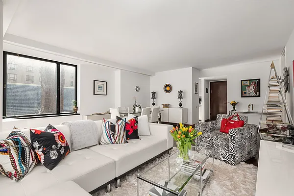 Sold by Compass | media 3