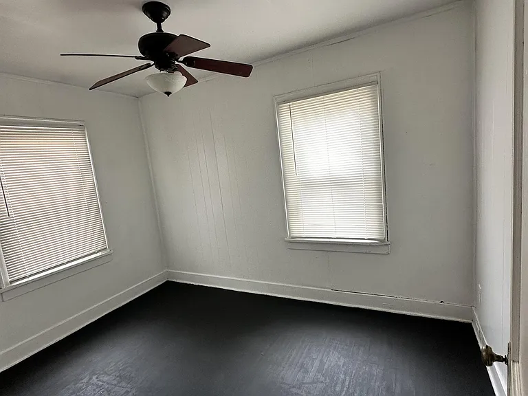 1404 S Main St #1 — Photo 19