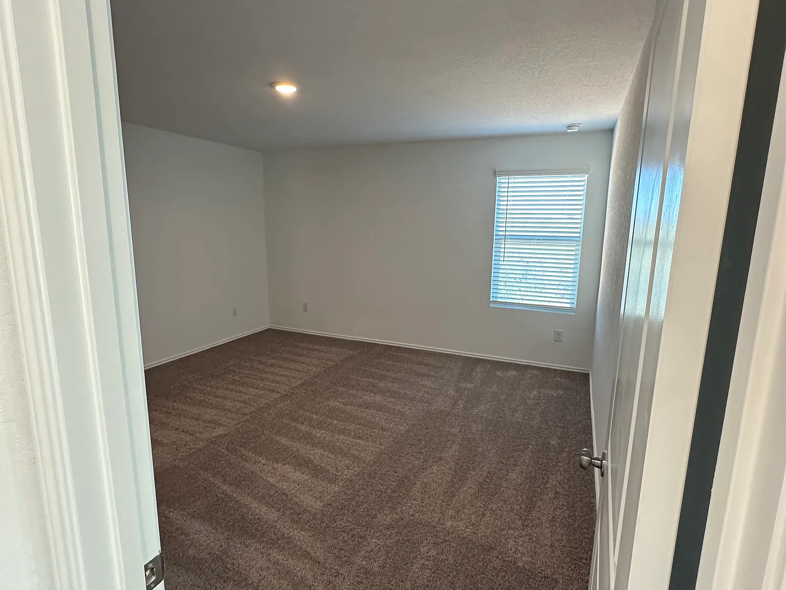 3 bed, 1440 sqft, $1,550 — Photo 4