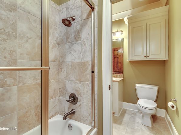 202 Little Creek Rd, Flowood, MS 39232