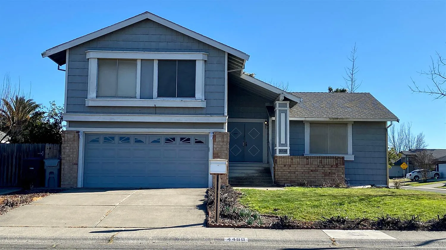 4460 Valley Hi Dr photo 1