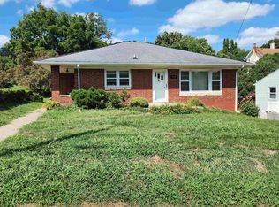 775 Levi St, Dubuque, IA 52003