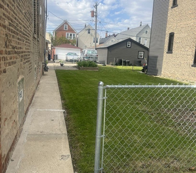 2nd image of 5052 W 31st St