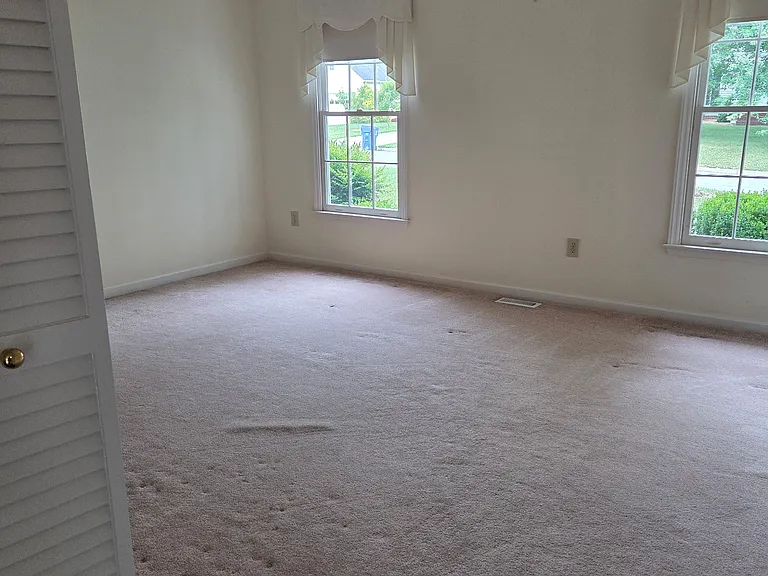 305 Seminole Dr — Photo 17