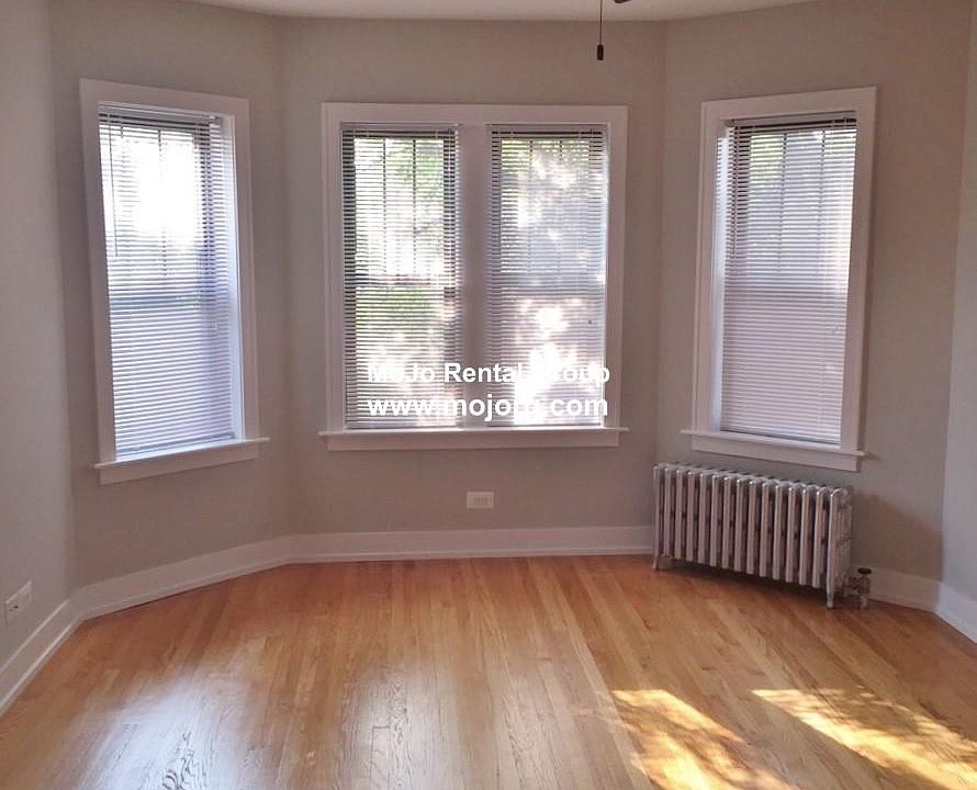 1st image of 4547 N Leavitt St APT 3