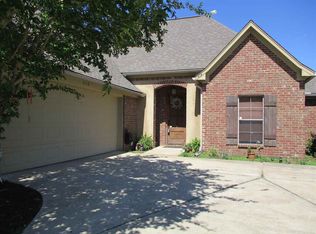 414 Silver Hl, Pearl, MS 39208