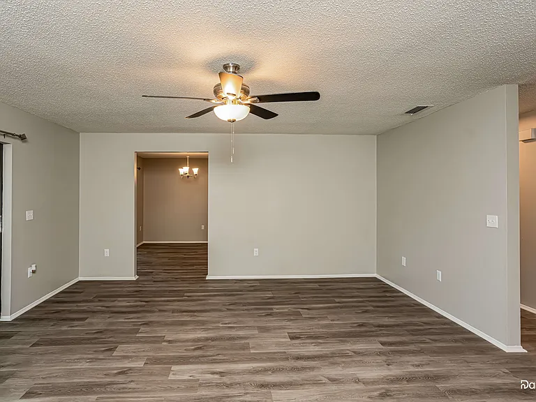 8335 Brandeis Cir E — Photo 12