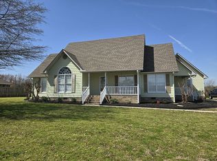 28 Helen Dr, Hartselle, AL 35640