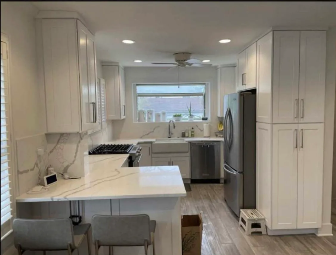3 bed, 1.5 bath, 1464 sqft, $3,800 — Photo 1