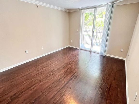 4th image of 15155 Michelangelo Blvd