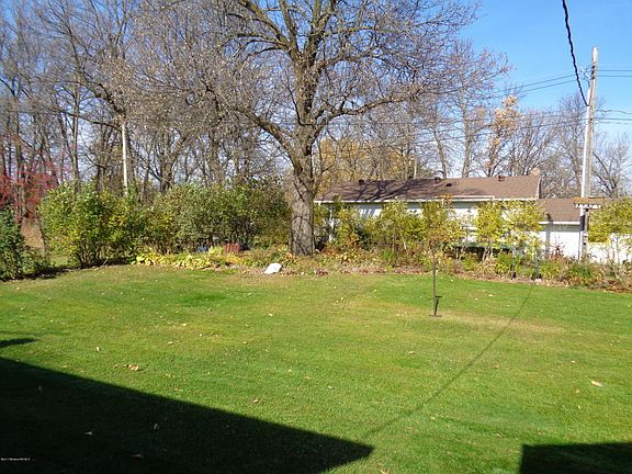2nd image of 616 1st Ave SE