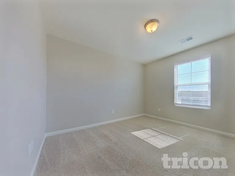 1076 Crescent Moon Loop Rd — Photo 13