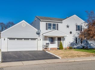 9 Whistler Pl, Haskell, NJ 07420