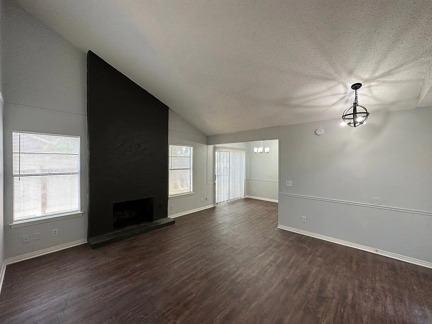 2/2 Duplex near LBJ High — Photo 1