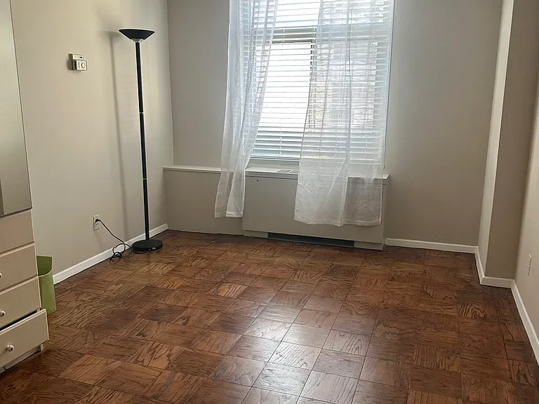 2401 H St NW #701 — Photo 5