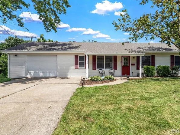 303 Saint Joseph Ave, O'Fallon, MO 63366