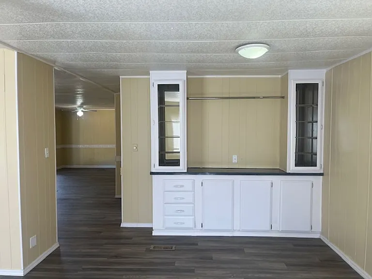 10750 E Earle Way — Photo 8